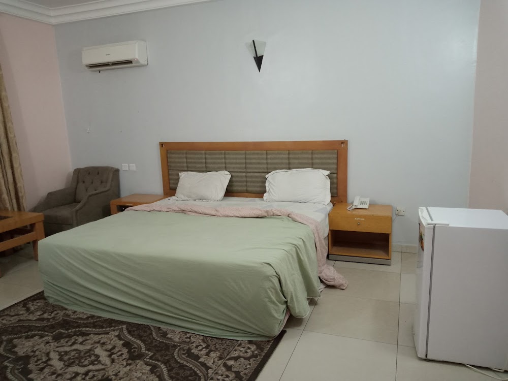 Barwee Luxury Suites photo 2
